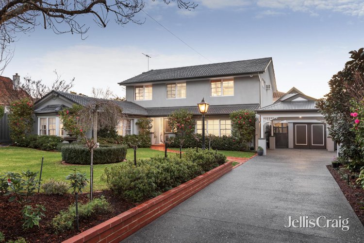 19 St James Avenue Mont Albert 3127
