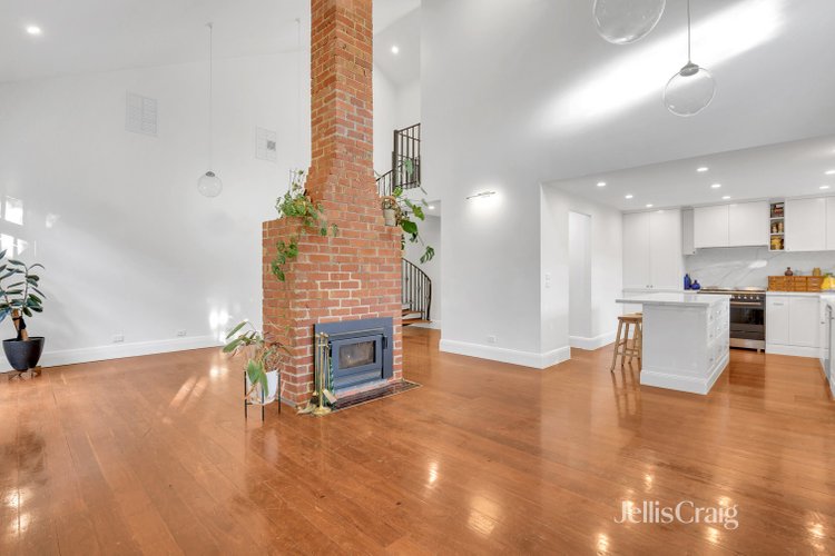 19 Suffolk Avenue Coburg 3058