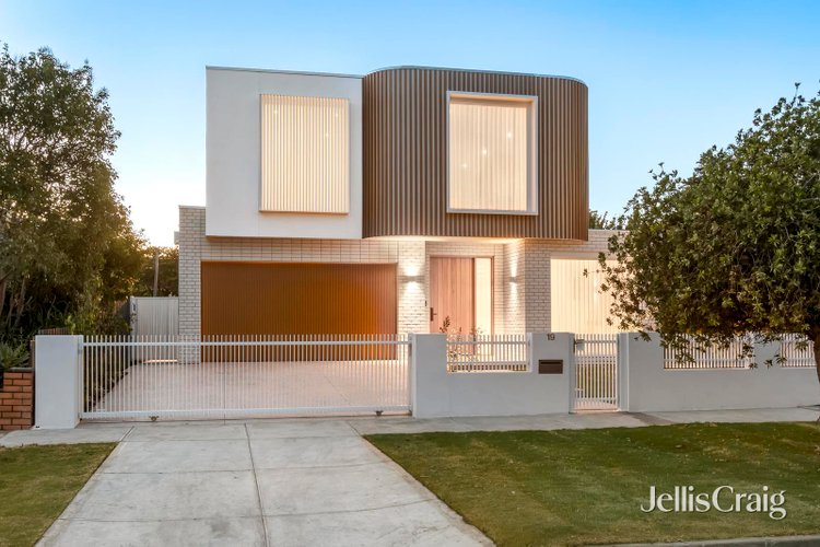 19 Swift Street Northcote 3070