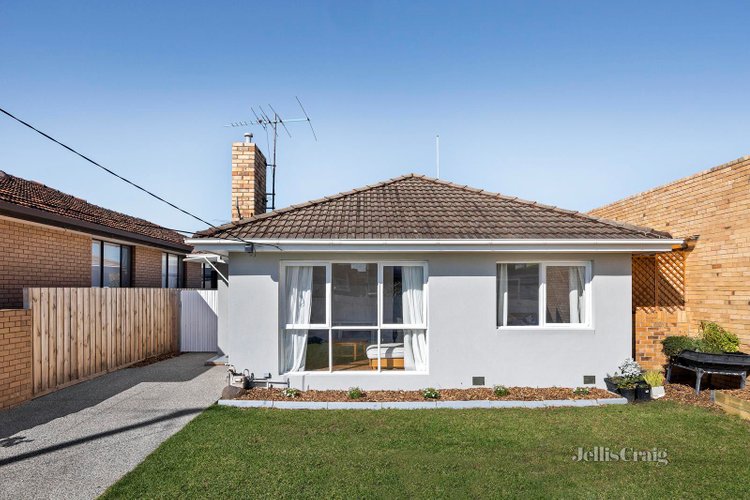 19 The Circle Altona North 3025
