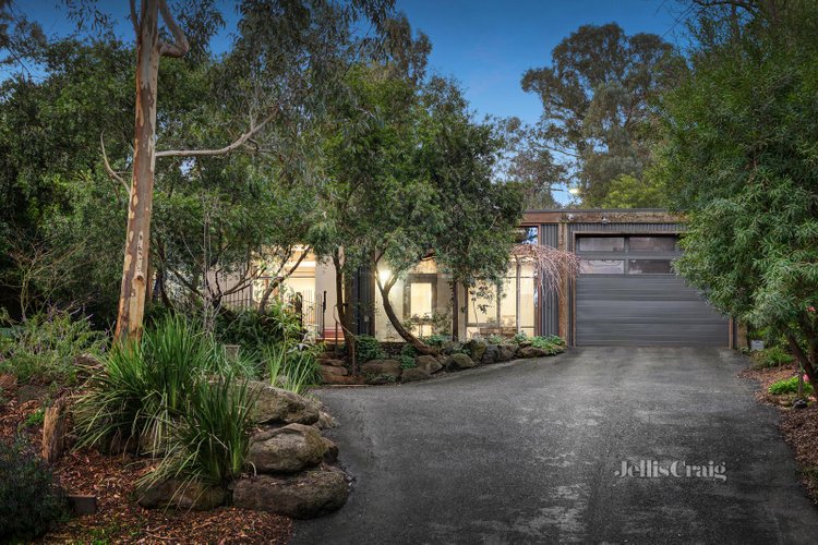 19 Trezise Street Warrandyte 3113