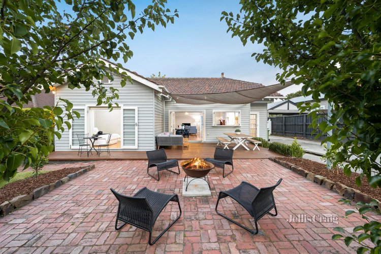 19 Warrien Road Croydon North 3136