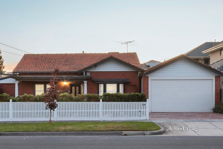19 Whitmuir Road Bentleigh 3204