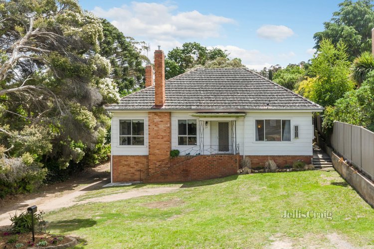 19 Wimble Street Castlemaine 3450