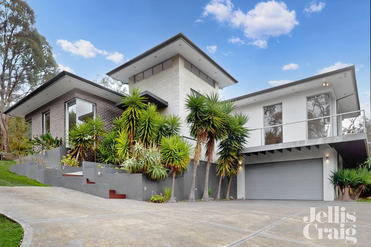 19 Yarra Hill Close Lower Plenty 3093