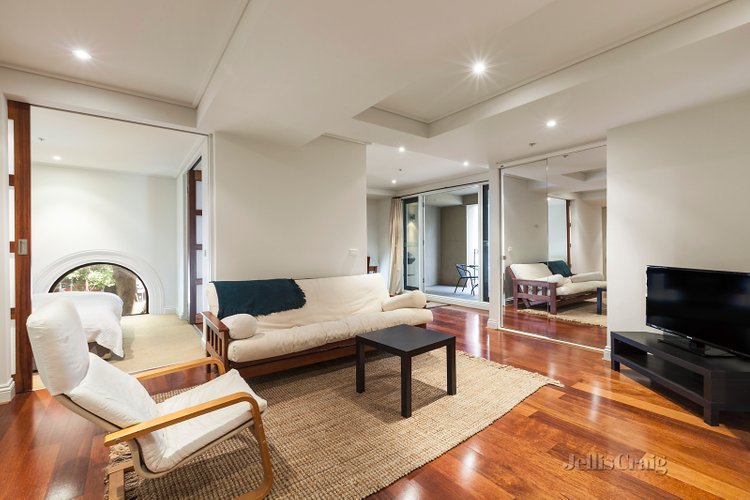 1/90 Bourke Street Melbourne 3000