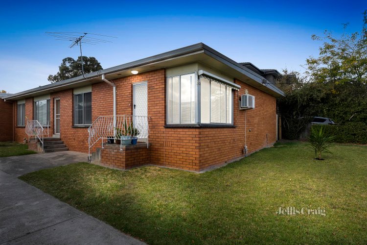1 90 St Elmo Road Ivanhoe 3079