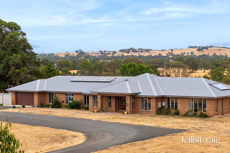 191 Bendigo Sutton Grange Road Elphinstone 3448