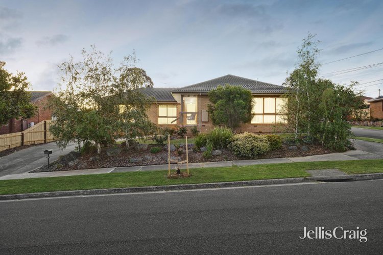 191 Hickling Avenue Greensborough 3088
