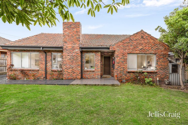 1 910 Centre Road Bentleigh East 3165
