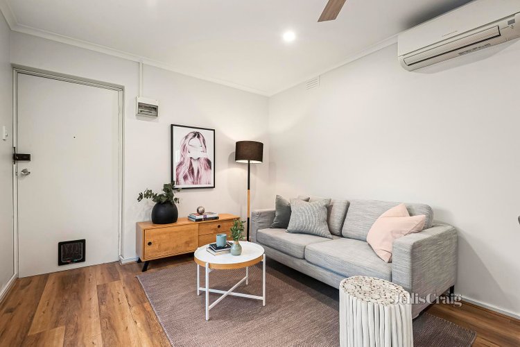 19 13 Hopetoun Avenue Brunswick West 3055