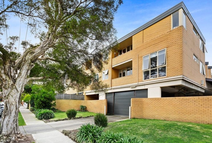 19/15 Alexandra Avenue  Elsternwick 3185