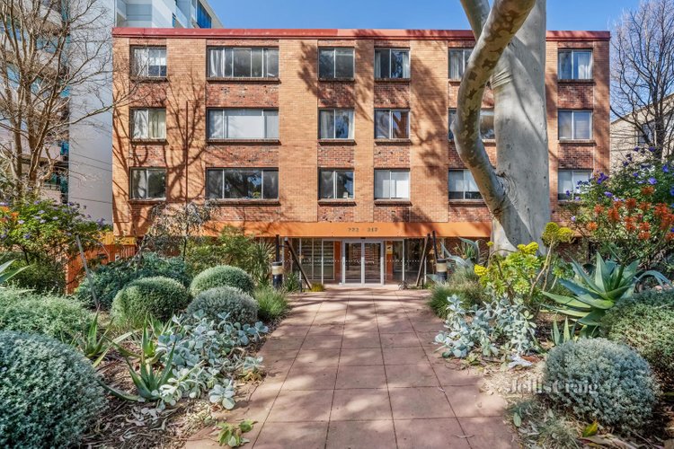 19 212-222 The Avenue Parkville 3052