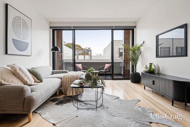 19 22 French Avenue Northcote 3070