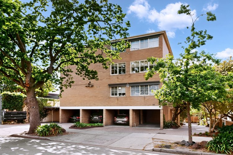 19/38a Kensington Road South Yarra 3141