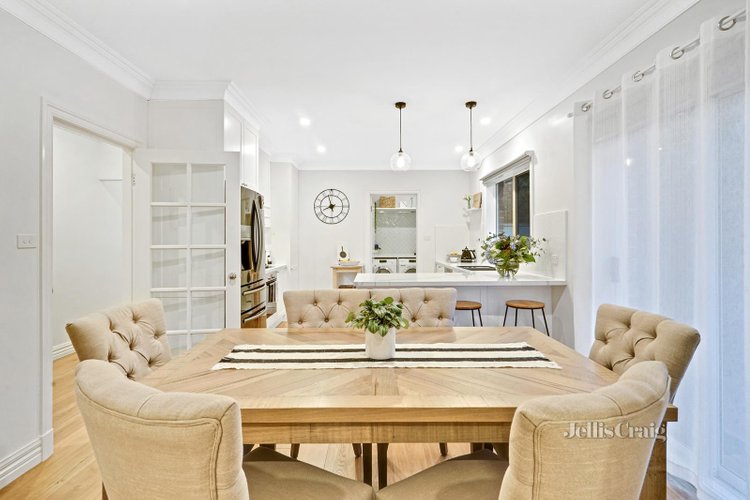 1 94 Blackburn Road Glen Waverley 3150