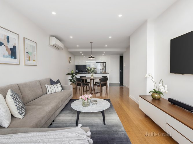 19/412 High Street Northcote 3070