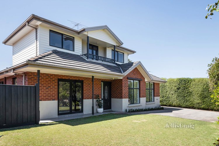 1 96 Cooper Street Essendon 3040