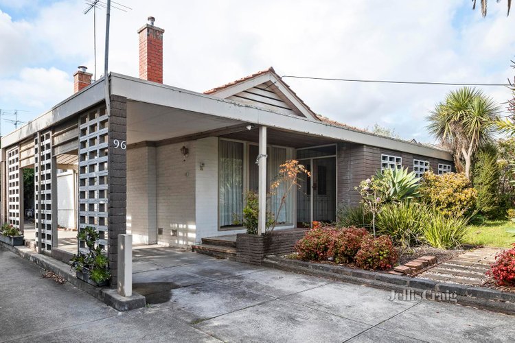 1 96 St Elmo Road Ivanhoe 3079