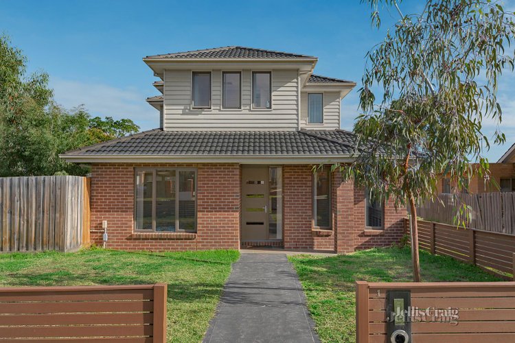 1 99 Blackburn Road Doncaster East 3109