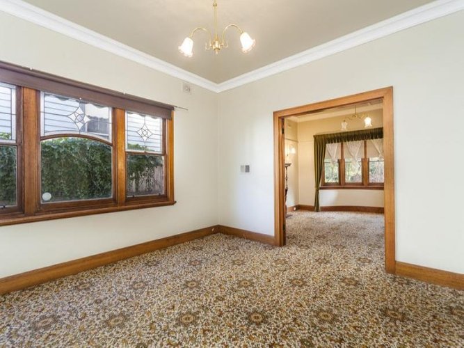 19A Laurel Bank Parade, Newtown