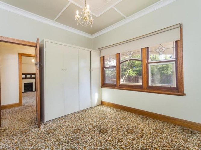 19A Laurel Bank Parade, Newtown