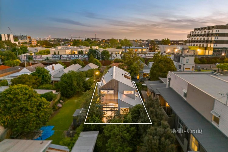 19A Sullivan Place Footscray 3011