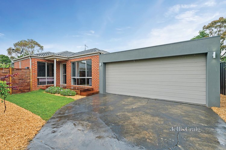 1A Jillian Street Mooroolbark 3138