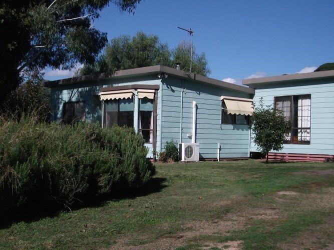 1A Thompson Street Elphinstone 3448