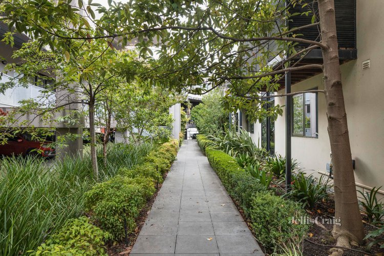1B 42-44 Clarendon Street Thornbury 3071