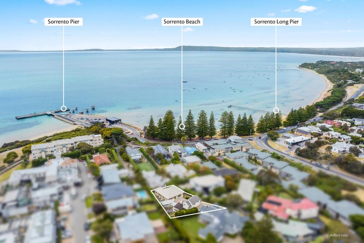 2 & 4 Ruth Avenue Sorrento 3943