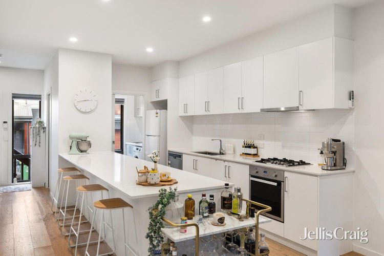 2 & 5 36 Alexandra Street Greensborough 3088