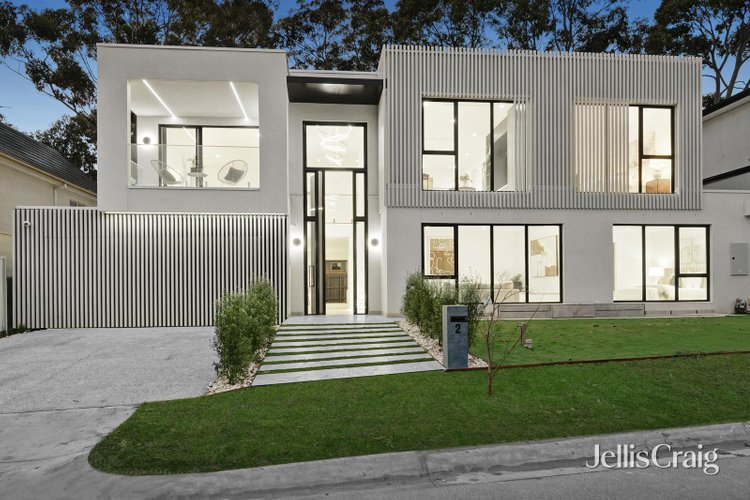 2 Aitchison Court Glen Waverley 3150