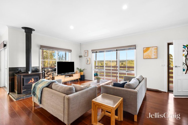 2 Albert Lane Daylesford 3460