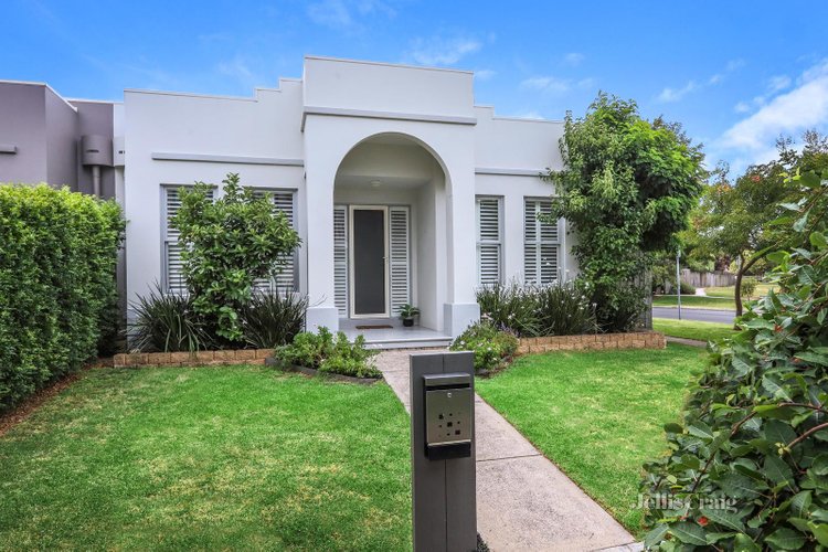 2 Anile Place Williamstown North 3016