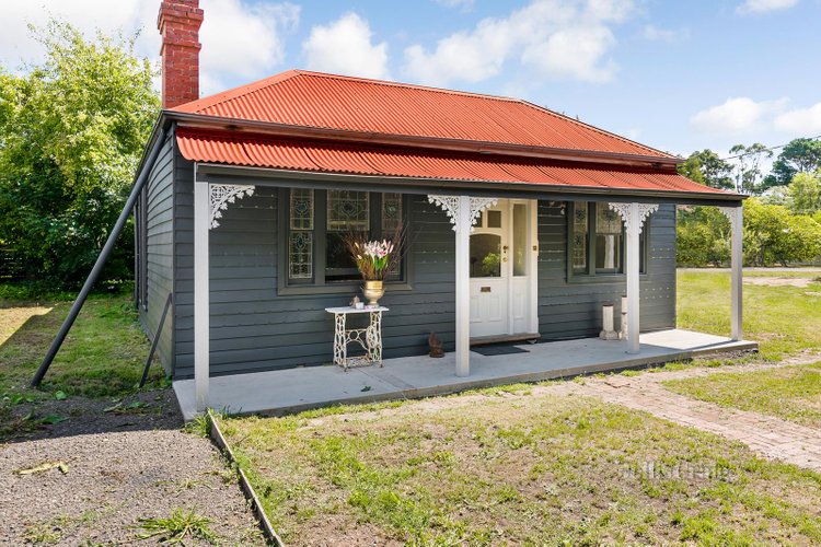 2 Anslow Street Woodend 3442