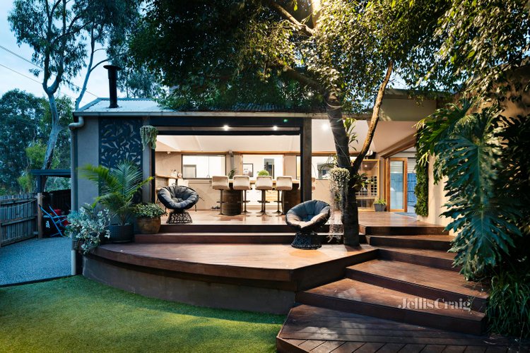2 Arcadia Way Eltham North 3095