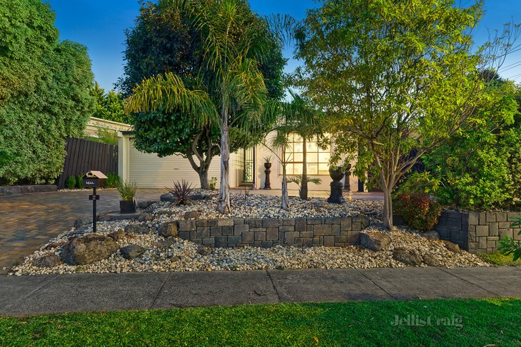 2 Astelot Drive Donvale 3111