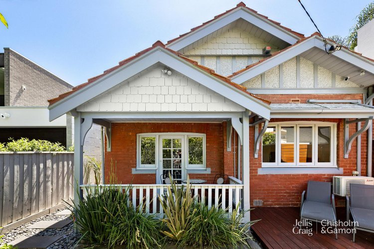 2 Austin Avenue Elwood 3184