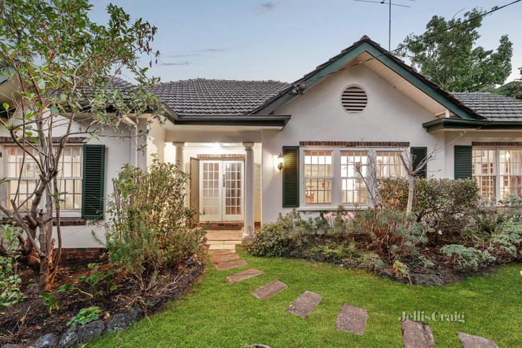 2 Aylmer Street Balwyn North 3104