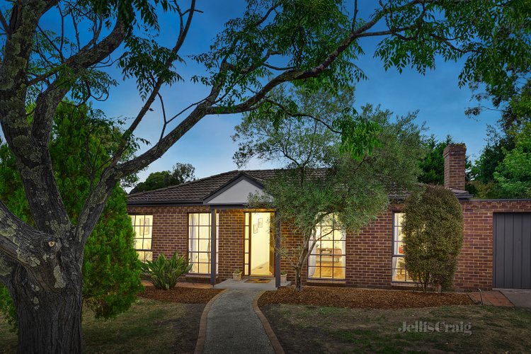 2 Bega Court Ringwood 3134