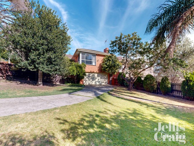 2 Brisbane Street  Strathmore 3041