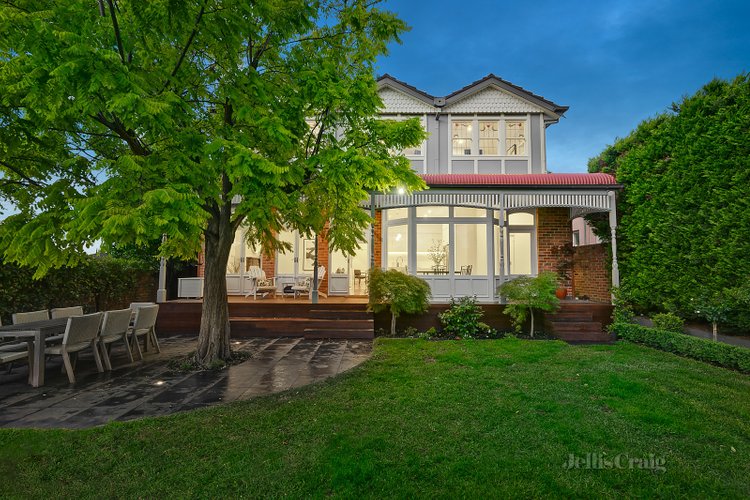 2 Bruce Street Bentleigh 3204
