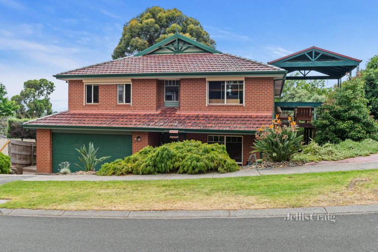 2 Bundy Court Yallambie 3085