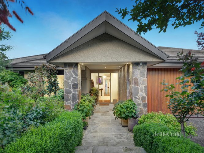 2 Carnoustie Lane Chirnside Park 3116