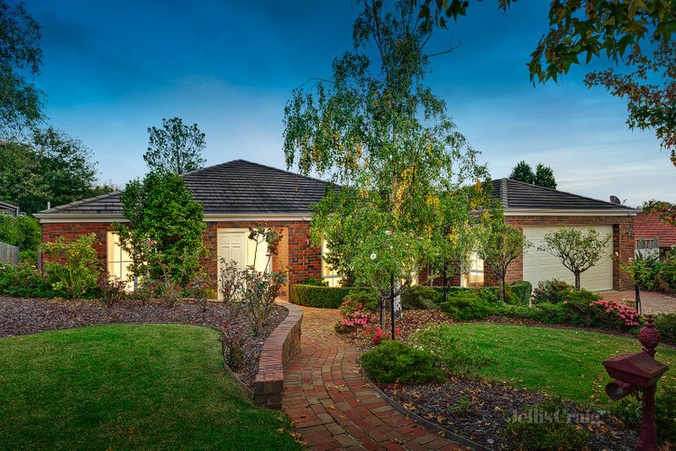 2 Cresthaven Court Donvale 3111