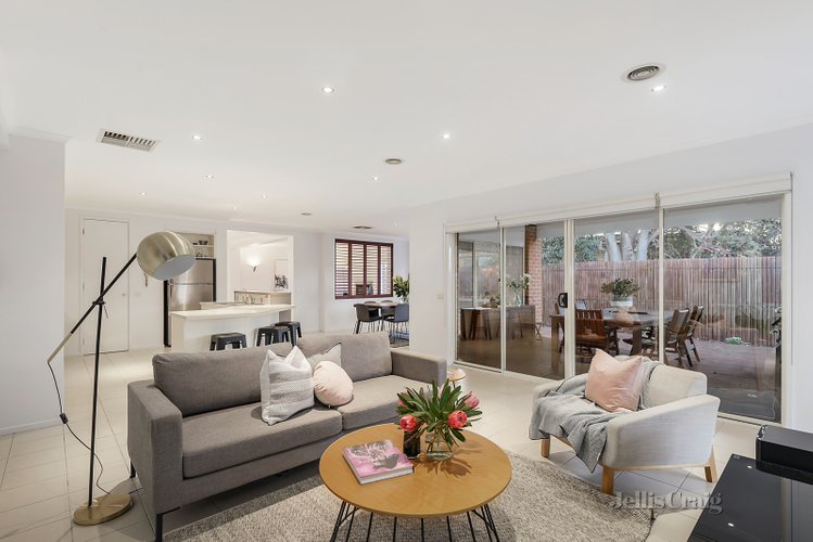 2 Curtin Street Bentleigh East 3165