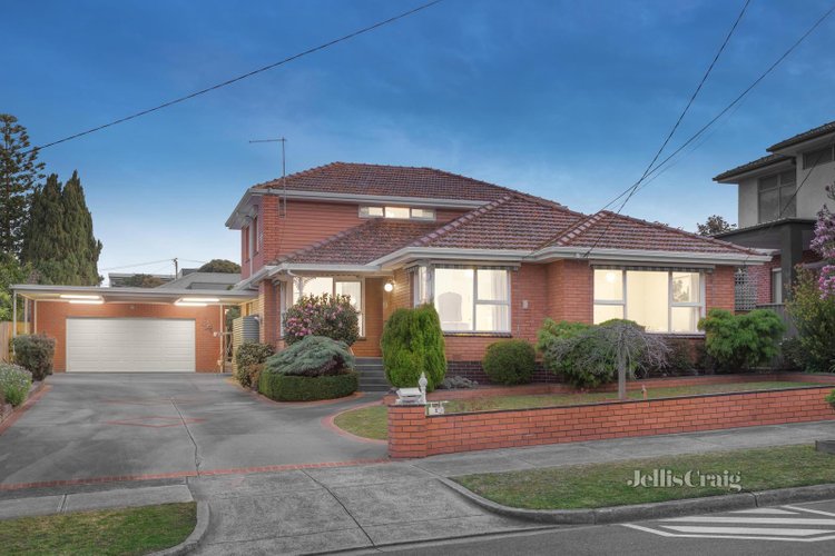 2 Daphne Street Doncaster East 3109