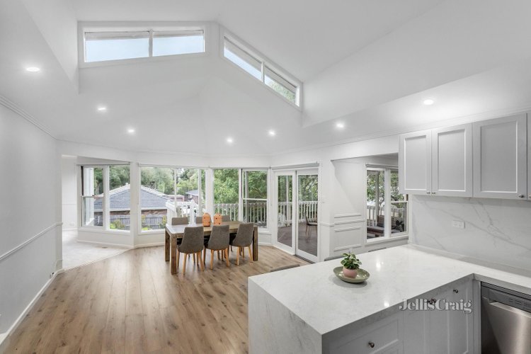 2 Darbyshire Road Mount Waverley 3149