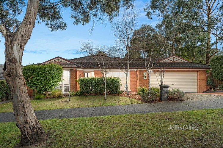 2 Darnley Way Mooroolbark 3138